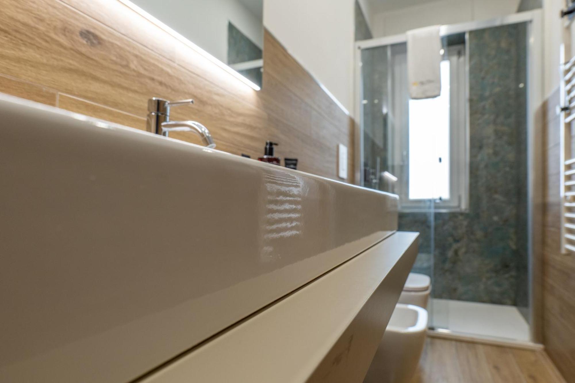 Three Moons Boutique House/Calypso Apartment Salerno Ngoại thất bức ảnh